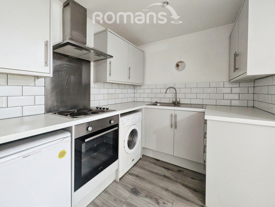 1 bedroom flat to rent - Photo 1