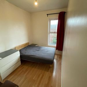 Room in a Shared House, Claremont Road, M14 - Photo 2