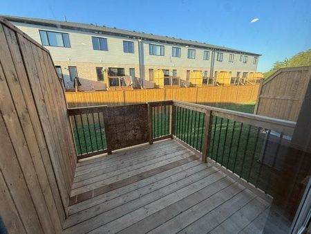 For Lease - 24 Oak Forest Common Crescent, Cambridge, Ontario - Photo 4