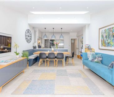 Immaculately presented Grade II listed house opposite The Long Walk... - Photo 2