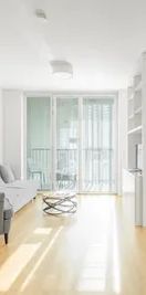 Smart Living mit Ausblick auf Trabrennstrecke - Photo 1