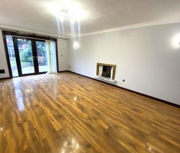 4 Bedroom Detached Available Arranging tenancy - Photo 2