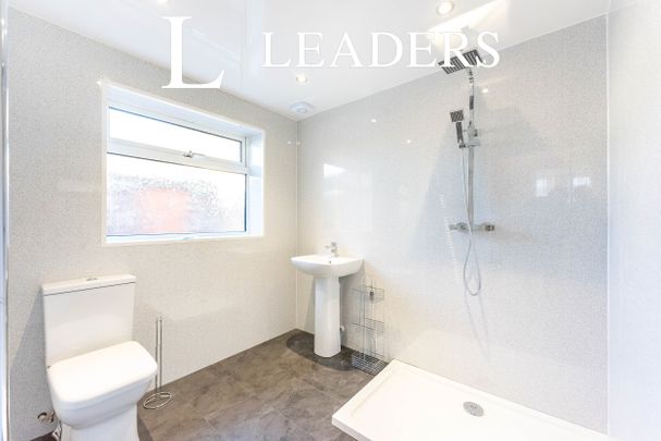 2 bedroom bungalow to rent Hamilton Avenue, Sandycroft, Deeside, Flintshire, CH5 - Photo 1