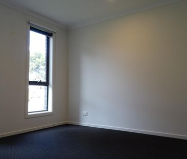 2 BEDROOM TOWNHOUSE - Photo 6