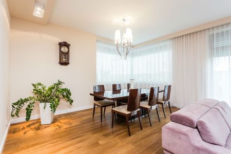 Dom dla rodziny 280m2, 6 pokoi, Bielawa - Photo 4