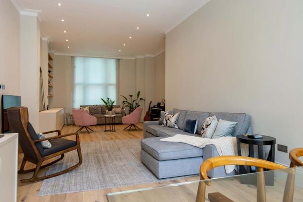 4 bedroom flat to rent - Photo 1