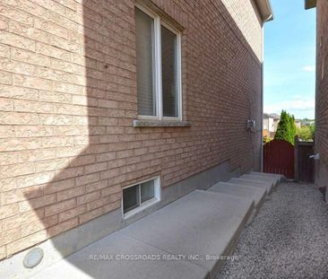 Detached Home For Lease | W8125782 - Photo 3