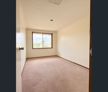 Hillvue - Large family home - Photo 4