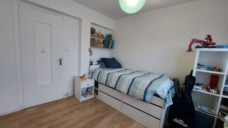 TYPE 4 - 72,98 m² - 1 257,50 € CC - LAMBERSART - Photo 4