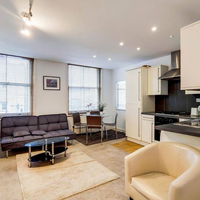 1 bedroom flat to rent - Photo 1