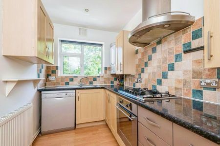 2 Bed Flat, Church Lane, LS7 - Photo 5