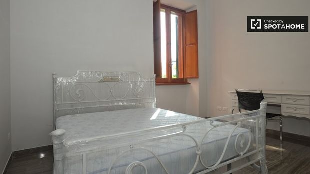 Via Giano Parrasio, Rome, Lazio 00152 - Photo 1