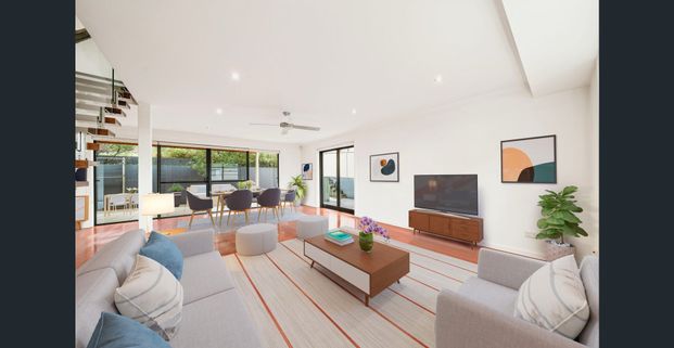 PUTNEY – GREAT LOCTION – RIVER VIEWS - Photo 1