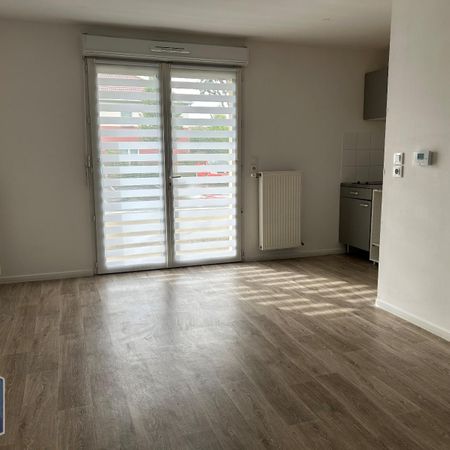 Location Appartement 2 pièces 42m² NOYELLES SOUS LENS 62221 - Photo 4