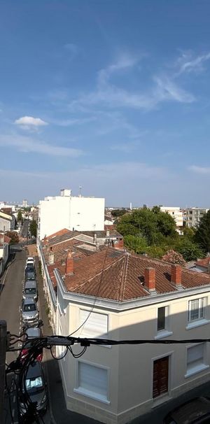 Location Appartement 1 pièce 28m² BORDEAUX 33000 - Photo 1