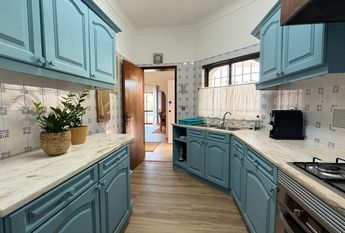 Excellent 1 bedroom flat with generous areas well located in Albufeira.