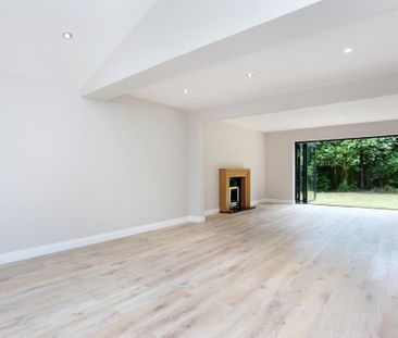 4 bedroom detached house to rent - Photo 3