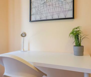 Via Lorenteggio, Milan, Lombardy 20146 - Foto 4