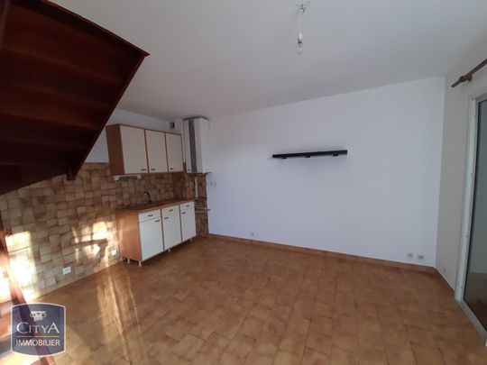 Location Appartement 1 pièce 27m² MARIGNANE 13700 - Photo 1