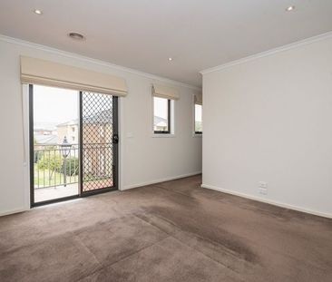 Charming Family Home in Taylors Hill - Photo 2