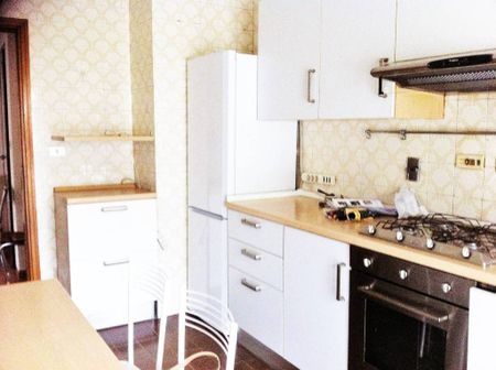 Ampia camera singola arredata per studenti/lavoratori - Photo 2