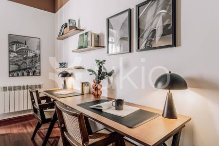 4 room luxury Flat for rent in Madrid, Community of Madrid - Photo 2