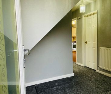 2 bedroom ground floor flat to rent - Photo 1