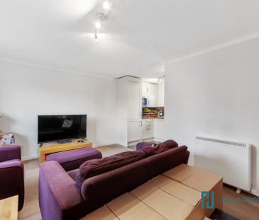 Hamilton Close - Photo 1