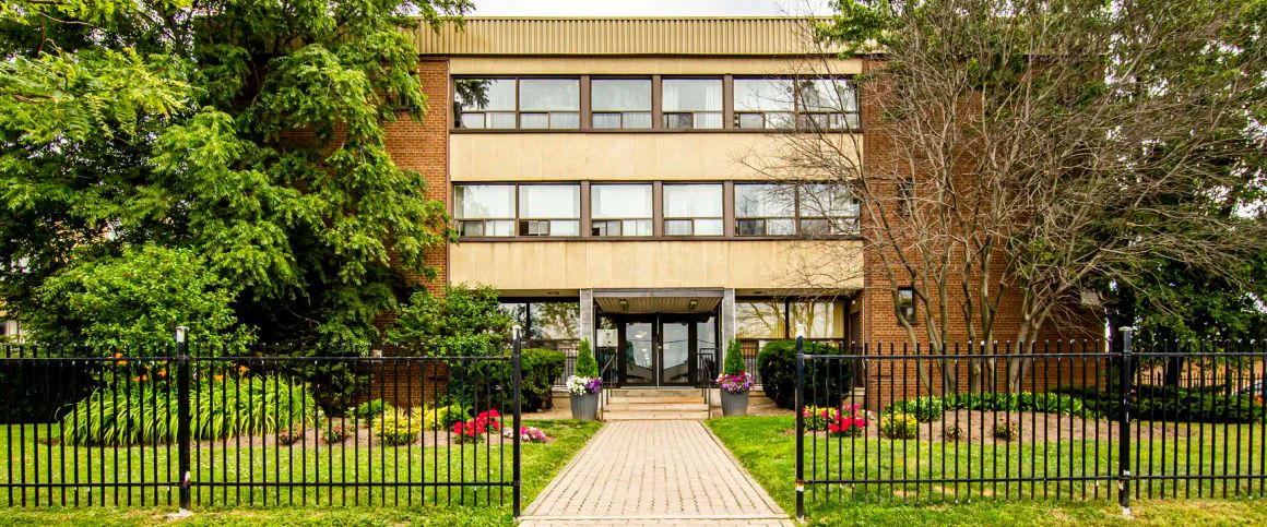 1525 Birchmount Road — 1 bedroom, 1 bathroom (no balcony) - Photo 1