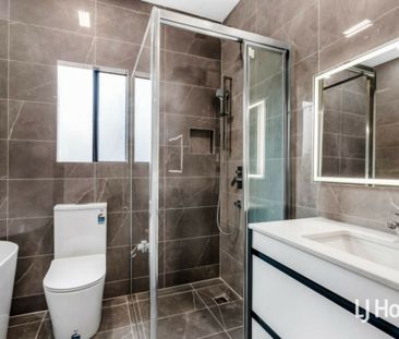 Stunning Renovated Home with 6.6 Kw Solar Panels - Photo 5