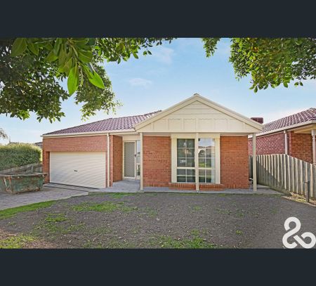 2/12 McGlynn Avenue, South Morang, Vic 3752 - Photo 4