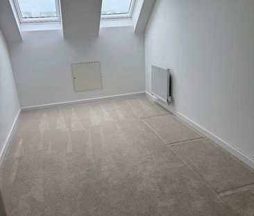 3 Bed Semi-Detached House, Hawes Way, S60 - Photo 2