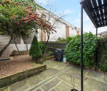 4 bedroom townhouse to rent - Photo 6