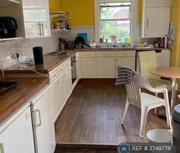 1 bedroom in a house share to rent - Photo 5