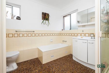 2/48 Nesca Parade, The Hill NSW 2300 - Apartment For Rent | Domain - Photo 5