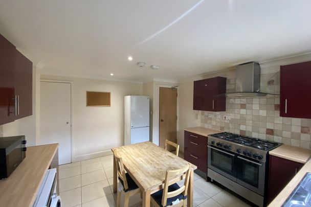 Lyon Street - Photo 1