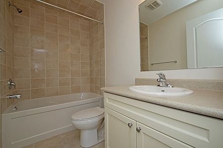 For Lease - 1646 Gainer Crescent, Milton, Ontario - Photo 5