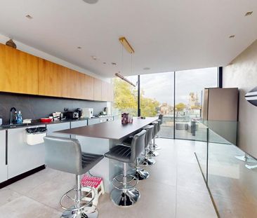 3 bedroom penthouse to rent - Photo 3