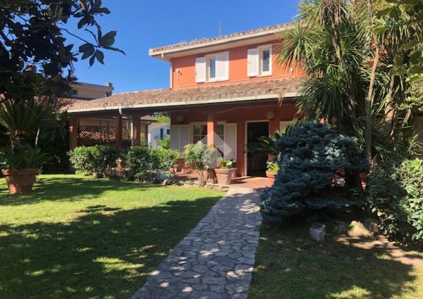 Villa singola in affitto