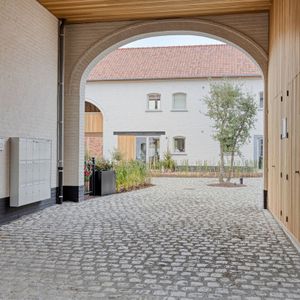 Appartement te huur in Koninksem voor € 1.250 met 3 slaapkamers - Photo 2