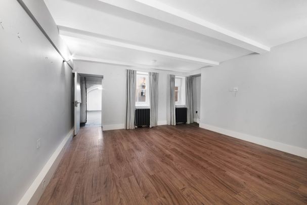 Meard Street, Soho, W1 - Photo 1