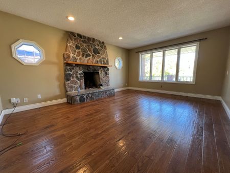 For Lease - 299 Lakeview Boulevard Unit# Upper, Georgina, Ontario - Photo 5