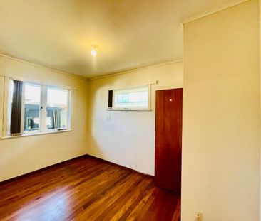 PAPATOETOE, 3 BEDROOMS - Photo 2