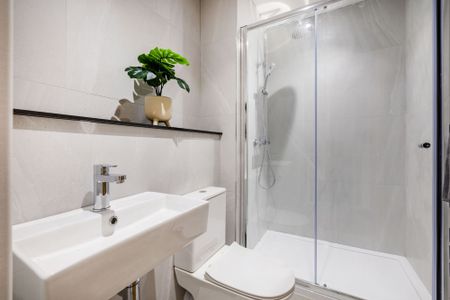 To Let 4 Bedroom House - Photo 5