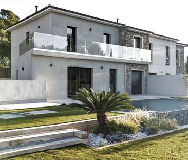 Location Maison 5 pièces 139m² OLLIOULES 83190 - Photo 1