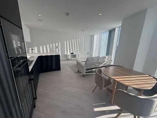 2 Bed Flat, Vista River Tower, M3 - Photo 1