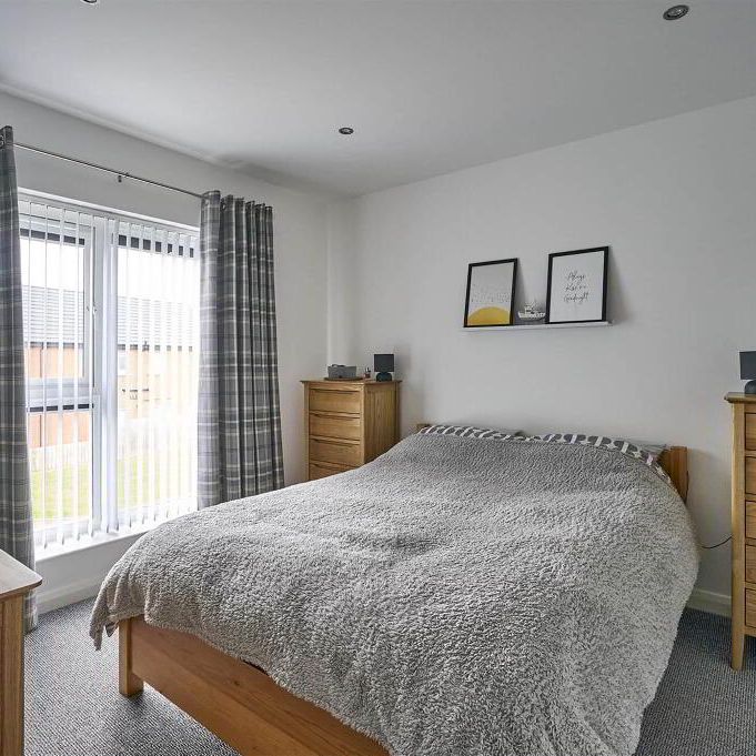 49 Balmoral Road, Bangor, BT19 7XA - Photo 1