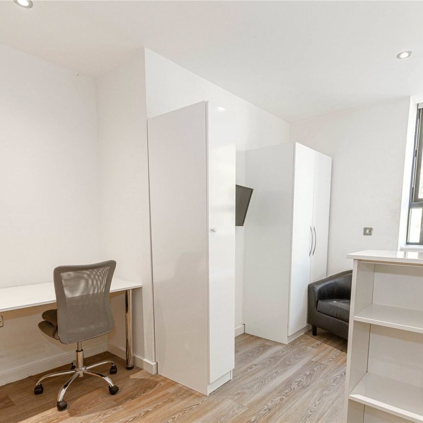 St. Stephens House, - Photo 1