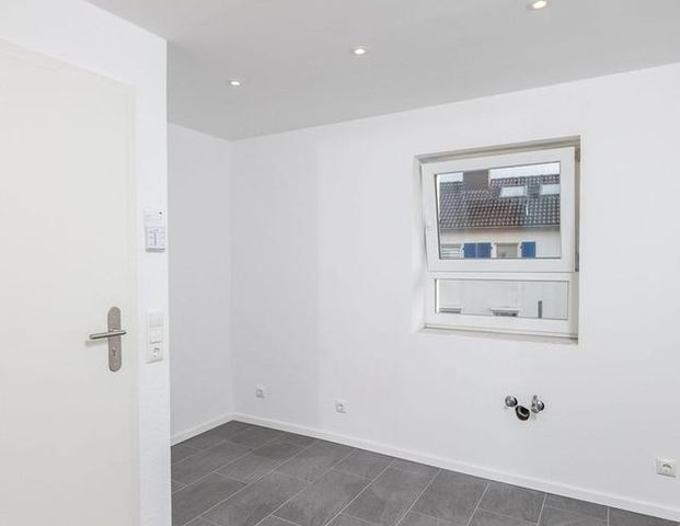 2-Zimmer-Wohnung in Köln-Dünnwald - Erstbezug nach Kernsanierung - Provisionsfrei - Photo 1