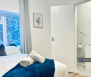 1 bedroom in a house share to rent - Photo 4